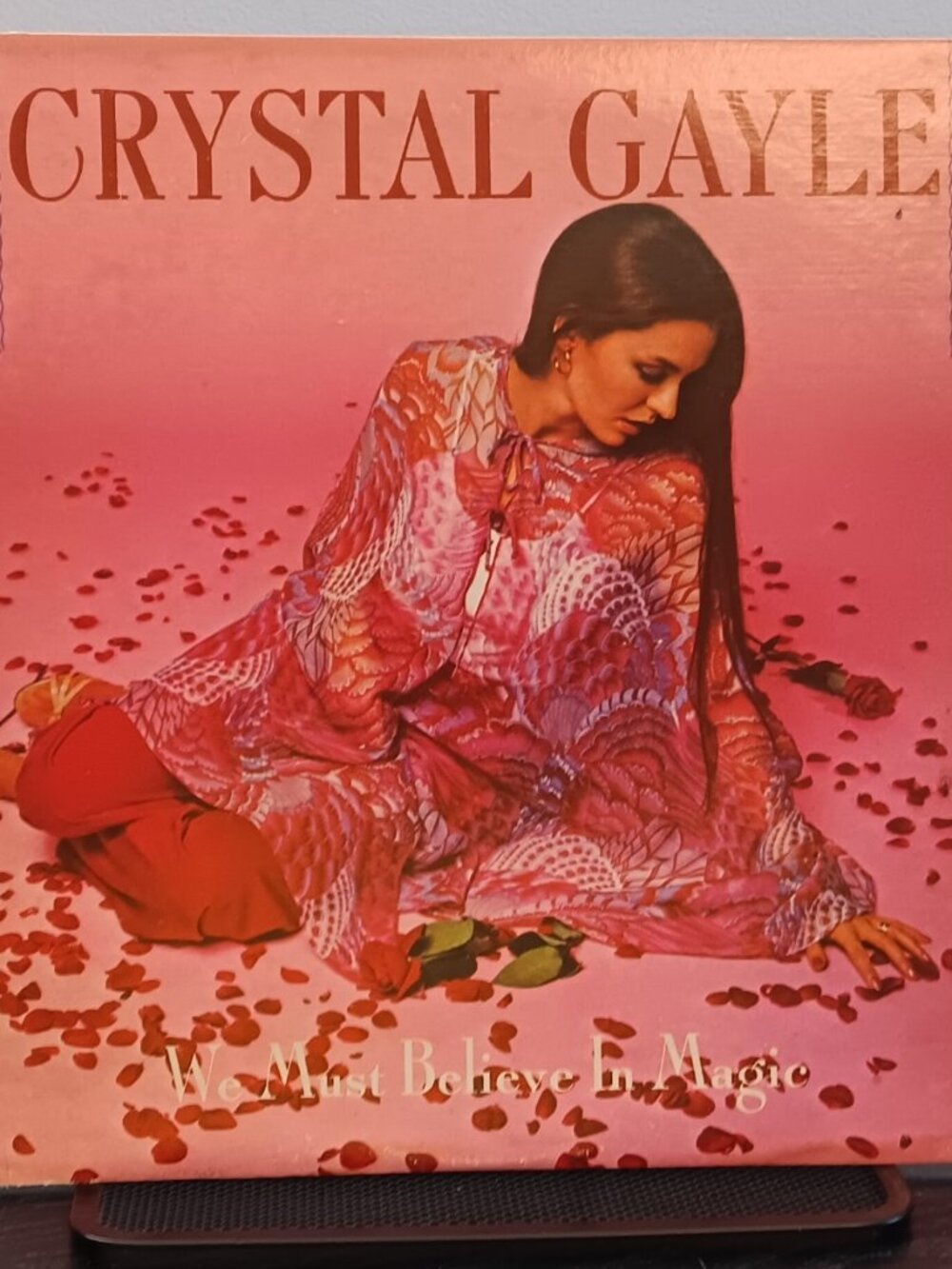 Crystal Gayle - "Don't You Make My Brown Eyes Blue"  We Must Believe In Magic